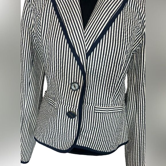 SANDRO NAUTICAL NAVY & WHITE STRIPED CLASSIC BUSINESS CASUAL WOMENS SIZE MEDIUM - Picture 4 of 12